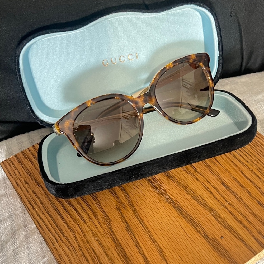 GUCCI #3 Sunglasses GG3674 SizeS 4WJYY Boston Frame Unisex w/ Hard shell Case.